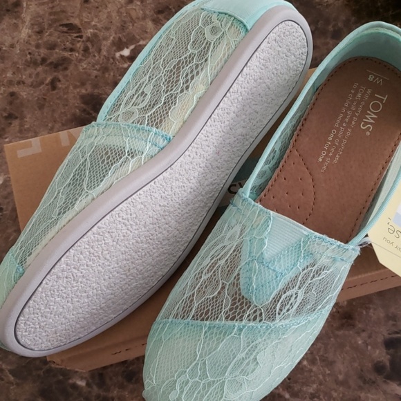 Tom's Lace slip ons - Picture 4 of 7